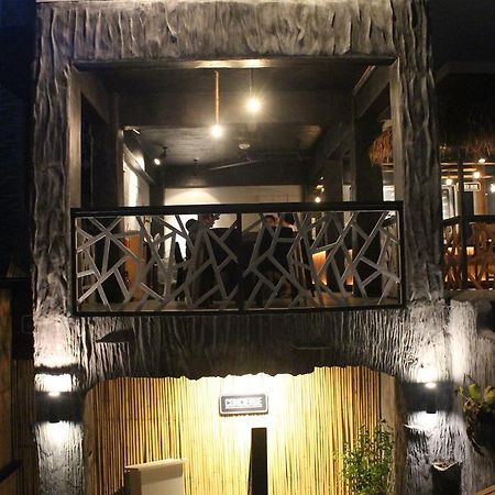 The Cavern Pod Hotel & Specialty Cafe El Nido Exteriér fotografie